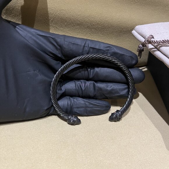 D̲a̲v̲i̲d̲ ̲Y̲u̲r̲m̲a̲n̲ 5mm bracelets-black - Picture 4 of 5